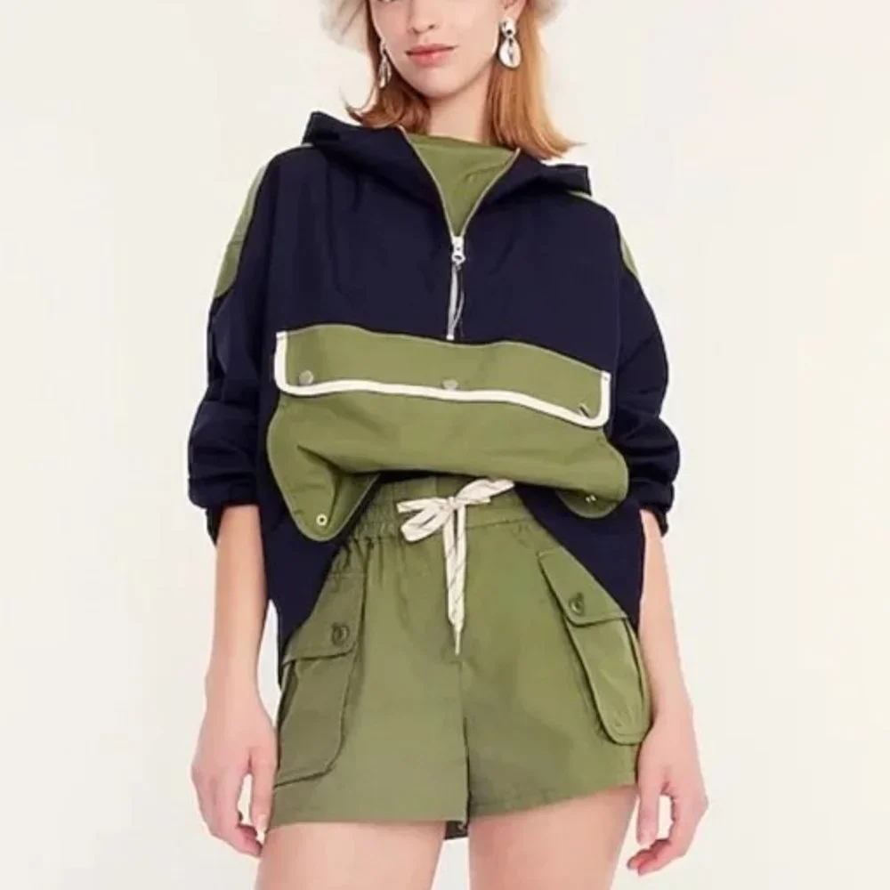 J. Crew Pull-on cargo short XL